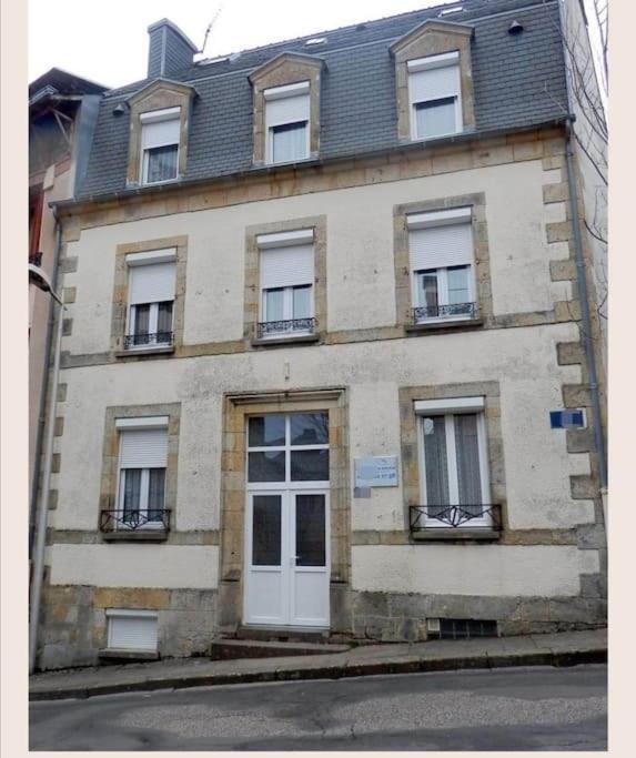 Le Nid Douillet Champetre Linge Fourni Apartment La Bourboule Bagian luar foto