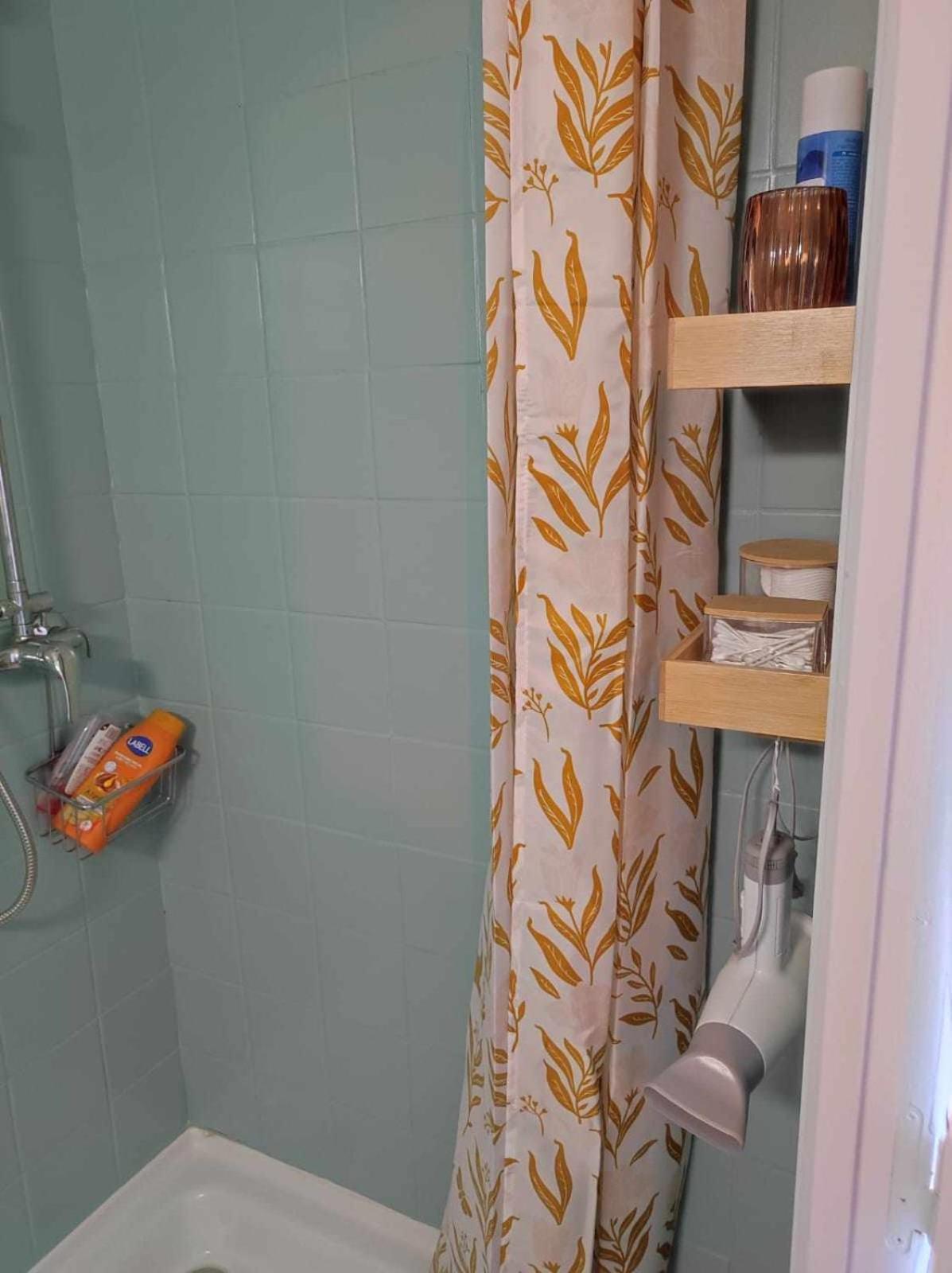 Le Nid Douillet Champetre Linge Fourni Apartment La Bourboule Bagian luar foto
